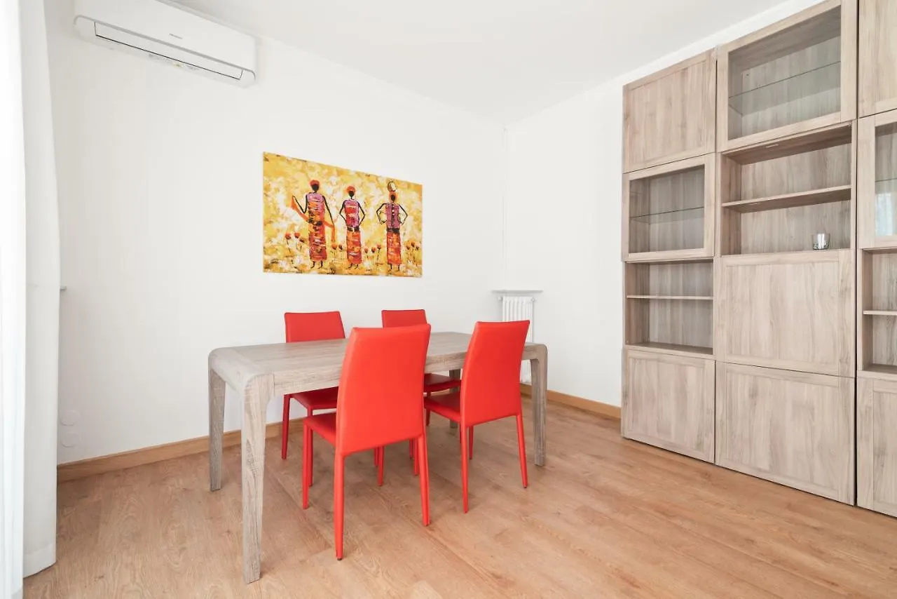 Santa Rita Roomy Apartment Padova Italia